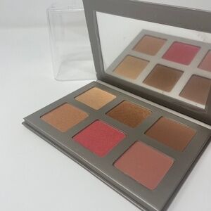 ICONIC London Blaze Chaser Face Palette